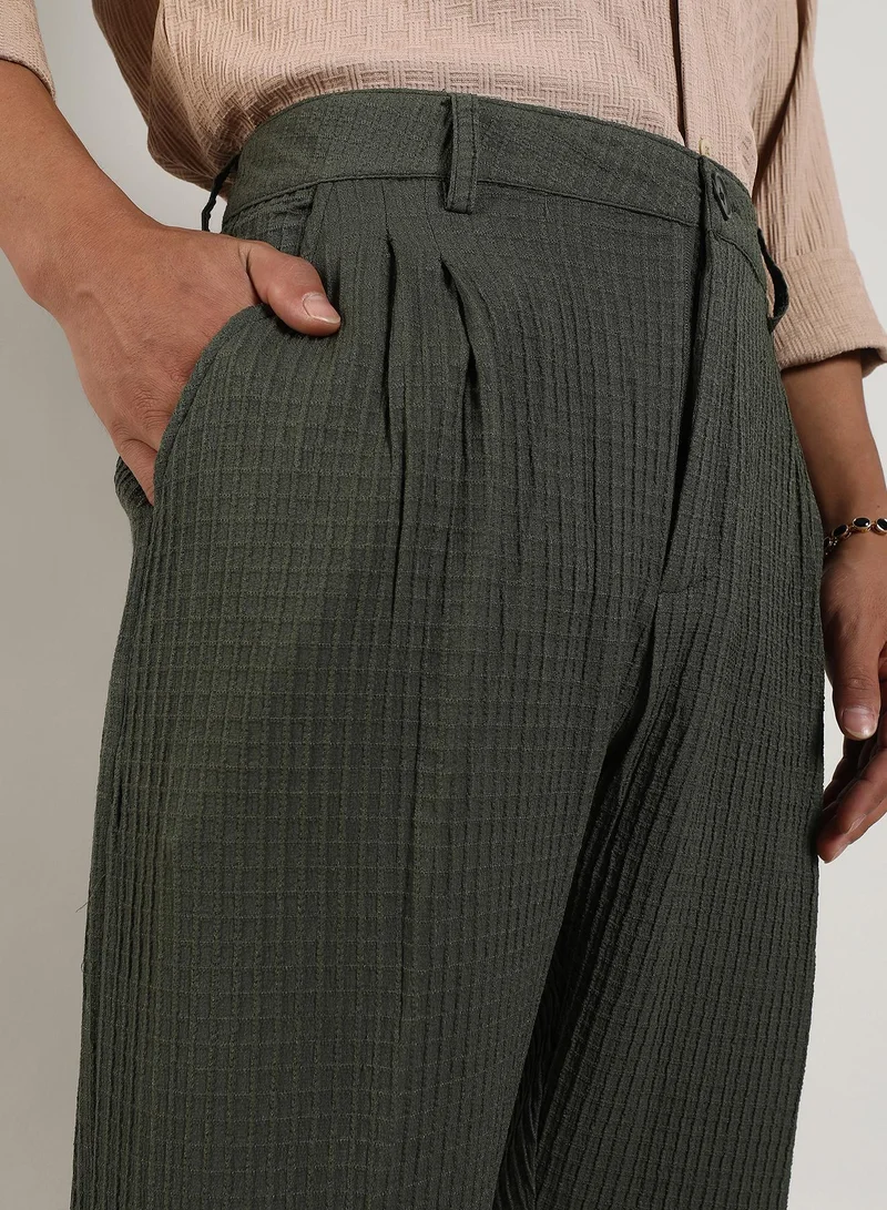 Campus Sutra Men's Forest Green Textured Graph Check Trousers