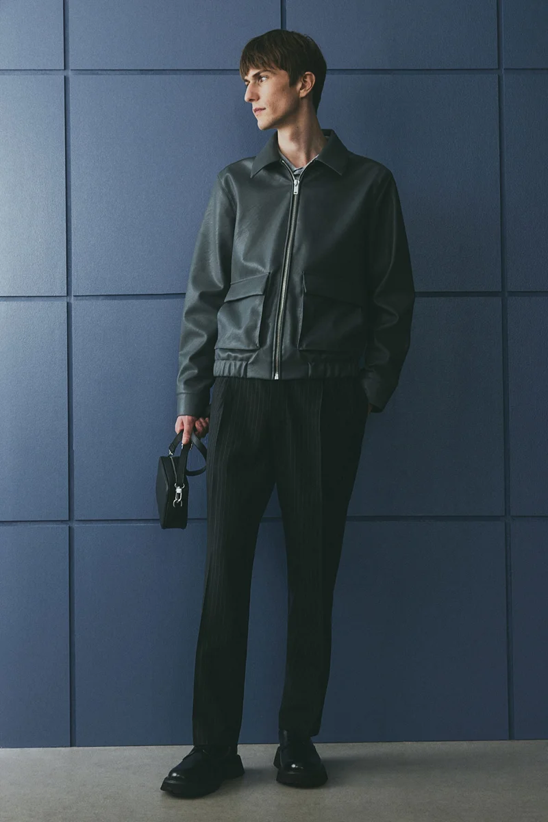 اتش اند ام بنطلون بقصّة عادية وكسرات على الساقين