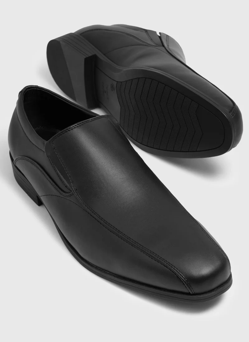 ماتلان Black Tramline Slip On Shoes