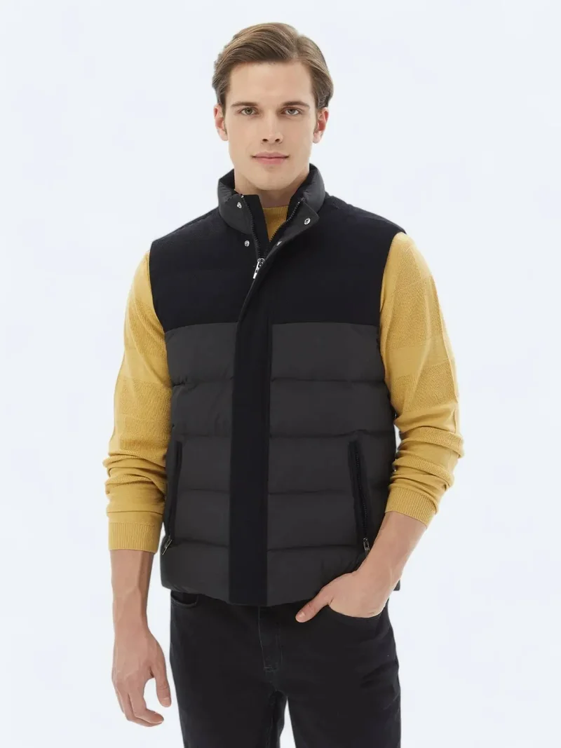 كيب سترة سوداء عادية بياقة عالية منفوخة منسوجة كاجوال