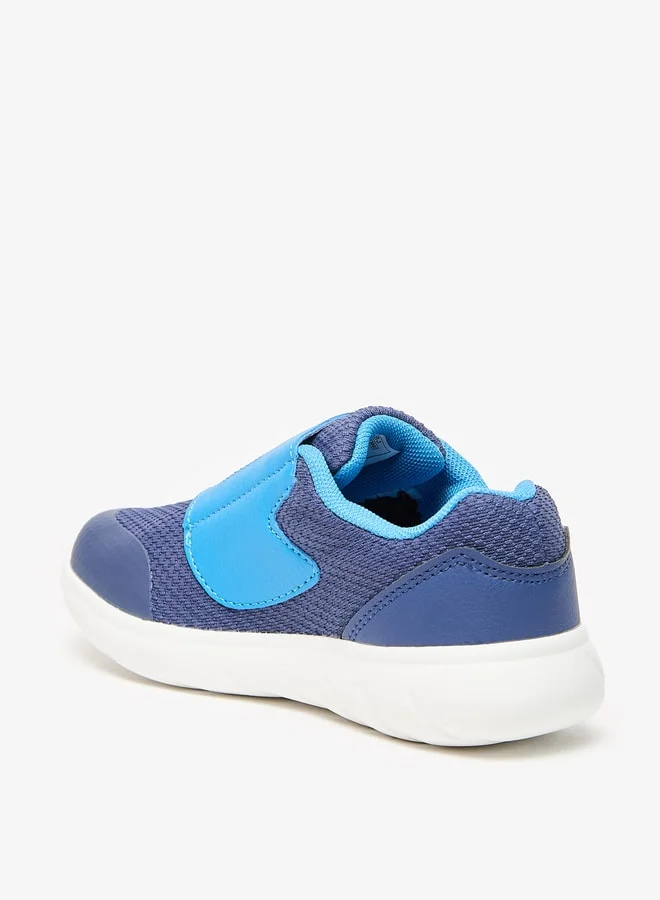 Dash Boys Textured Sports Shoes with Hook and Loop Closure