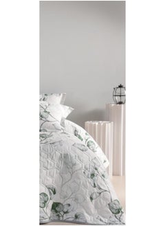 Red Rose A king-sized summer microfiber double bed sheet that adds beauty and elegance to your room, measuring 230*250cm.  - Image 4