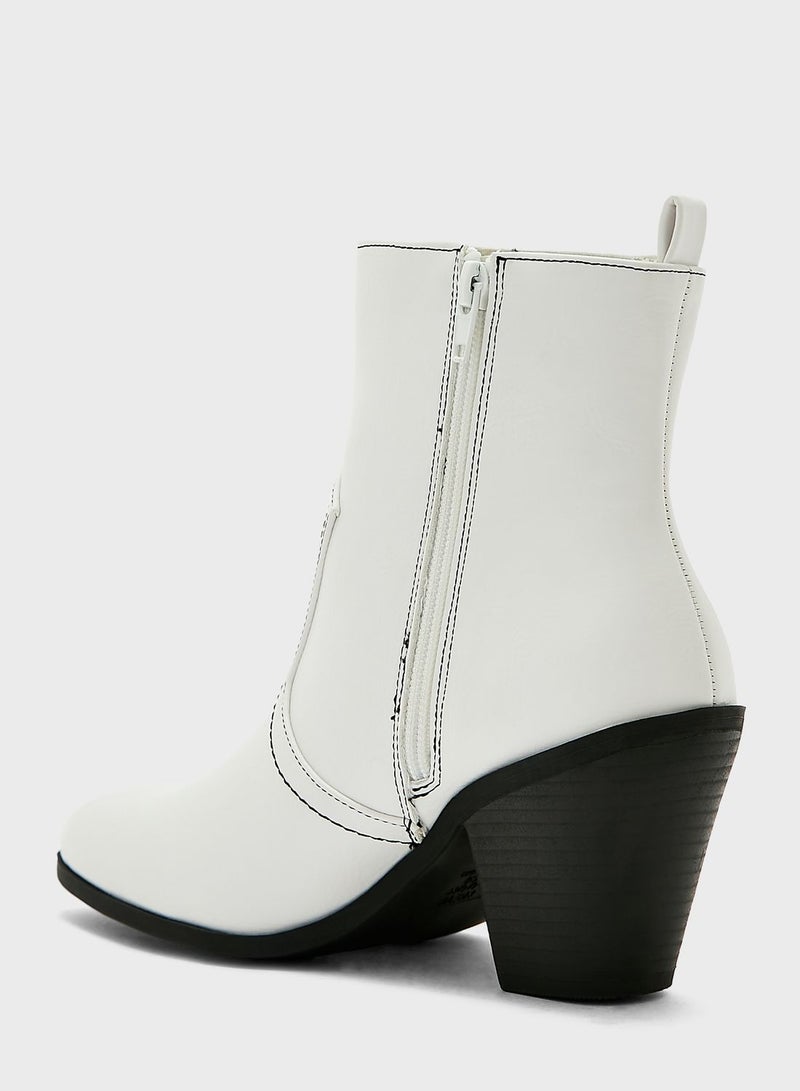 NEW LOOK Pointed Toe Boots - Image 3
