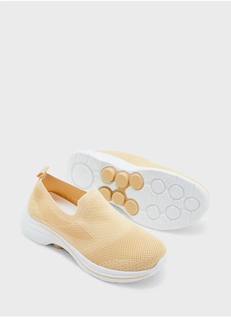 جينجر Fly Knit Slip On  Comfort Shoe