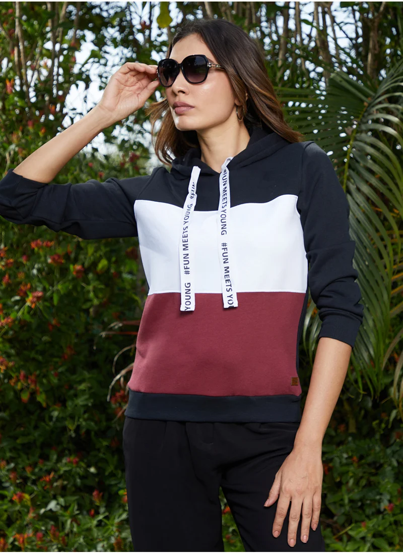 Campus Sutra Women's Navy Blue & Wine Red Contrast Panel Pullover Hoodie