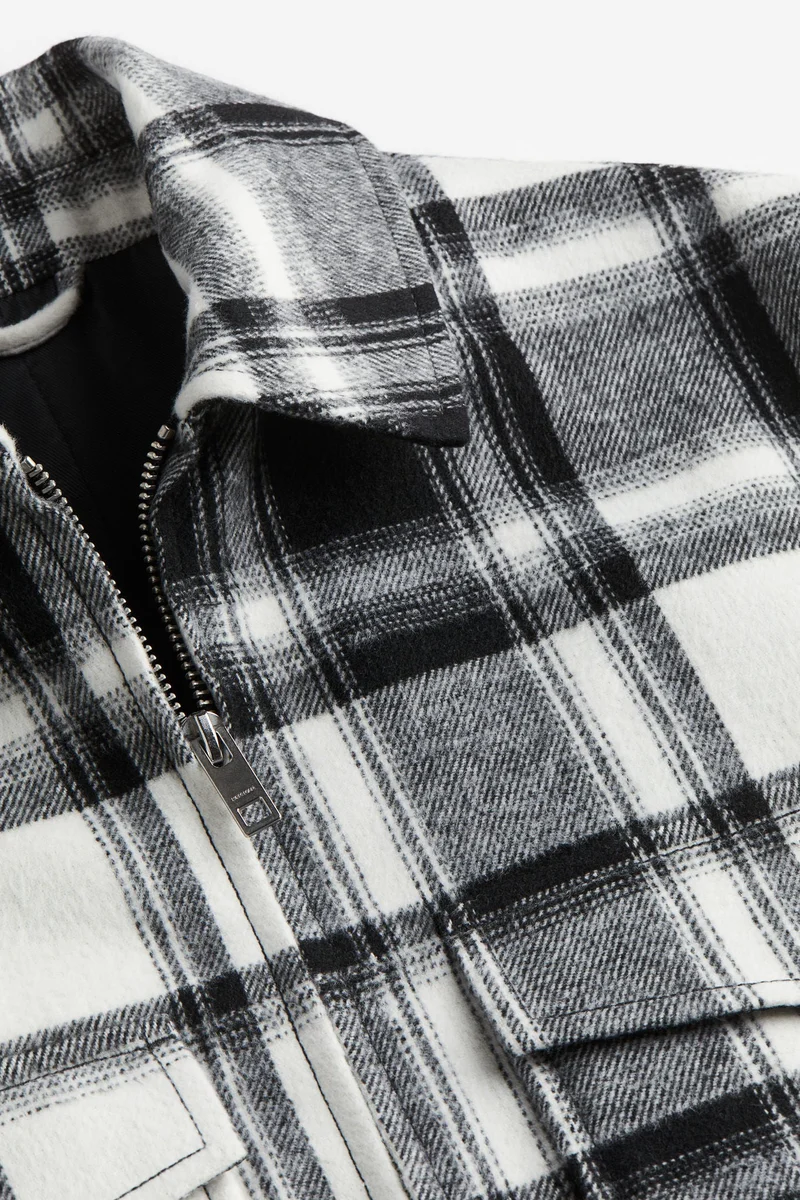 اتش اند ام جاكيت بقصّة عادية