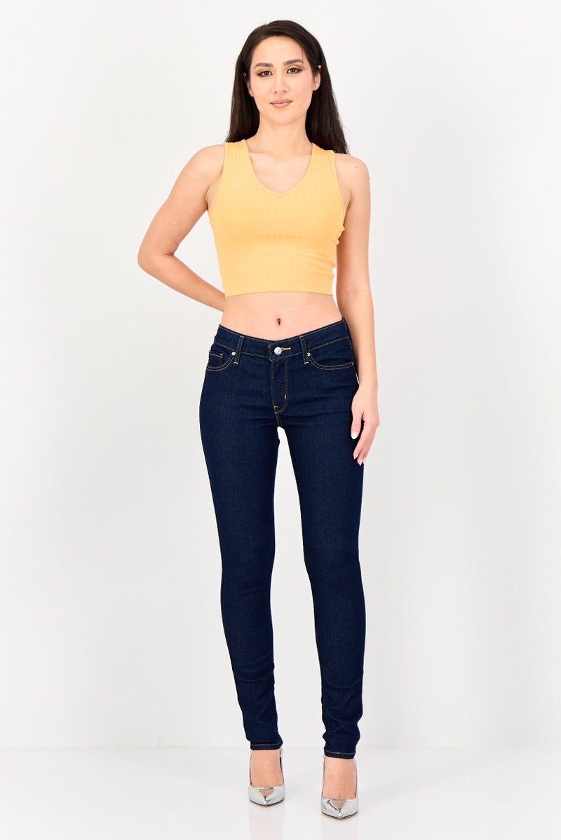 Levi's جينز ضيق للنساء قابل للتمدد، لون دنيم أزرق - Image 4