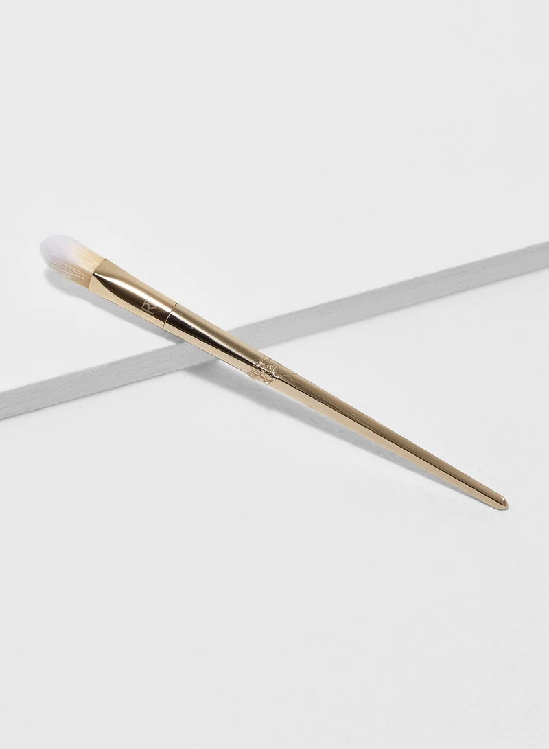 REAL TECHNIQUES Bold Metals 102 Triangle Concealer Brush