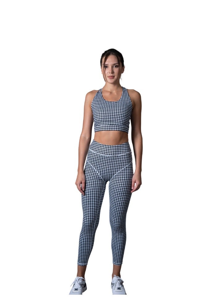 Mei Stylish Women's Breathable Gym Fitness Activewear Sportswear Workout Top and Pant - Image 1