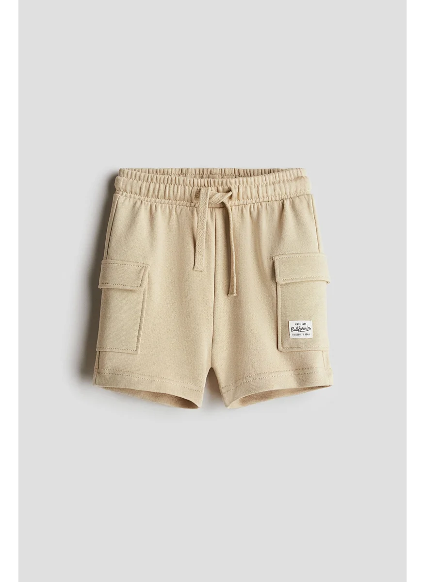 H&M Sweatshirt Cargo Shorts