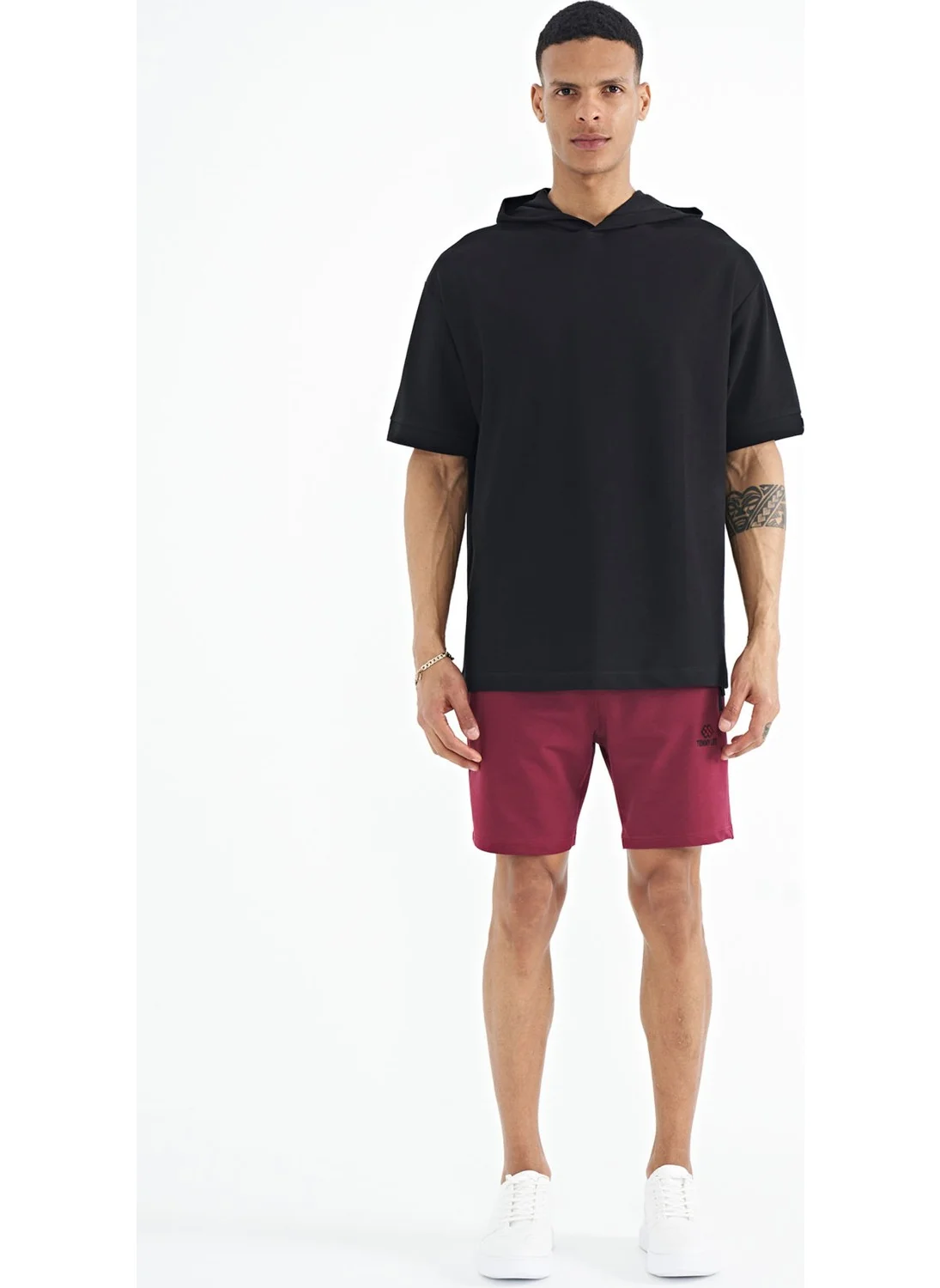 Tommy Life Black Hooded Sleeve Label Detail Oversize Men's T-Shirt - 88179