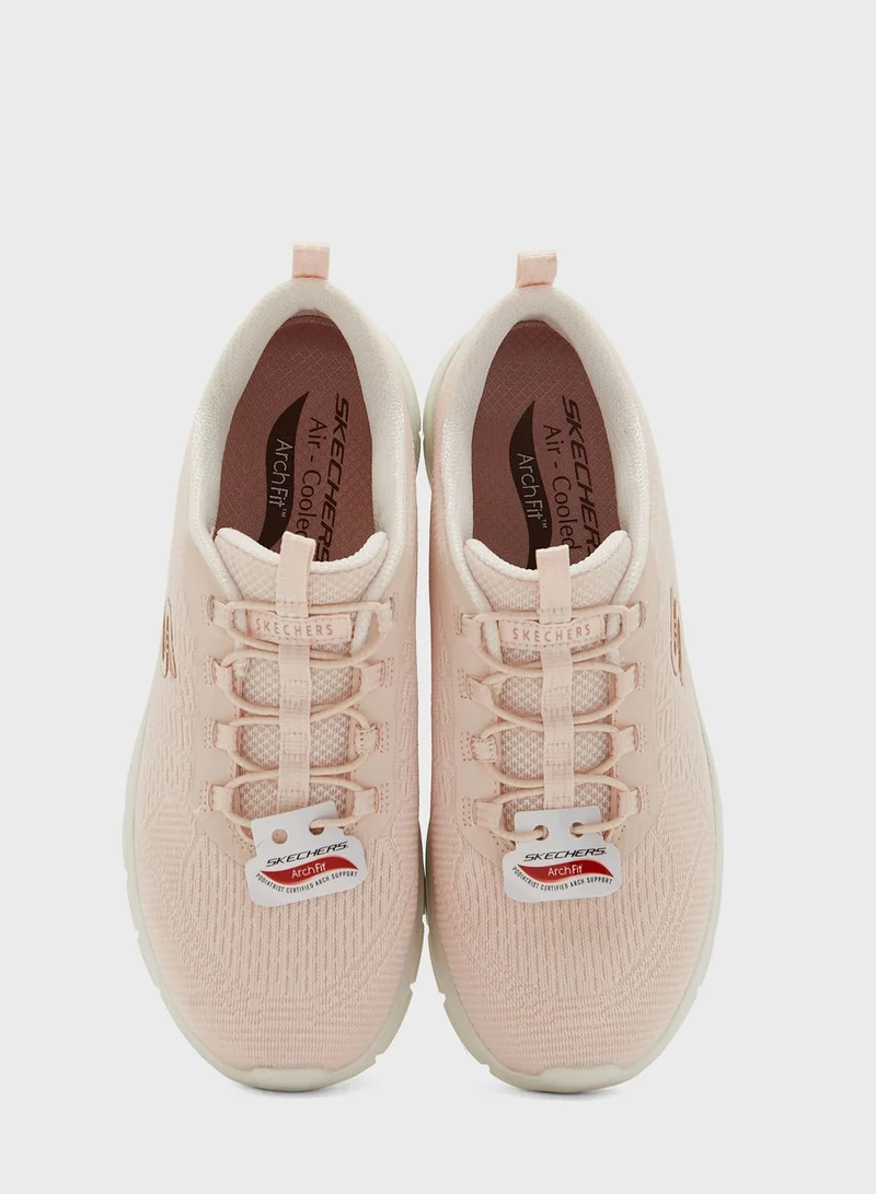 SKECHERS Arch Fit Vista
