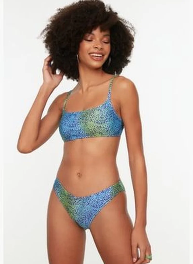 trendyol Colorful Leopard Pattern V-Cut Bikini BottomsTBESS22BA0086