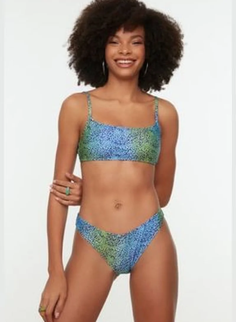 trendyol Colorful Leopard Pattern V-Cut Bikini BottomsTBESS22BA0086