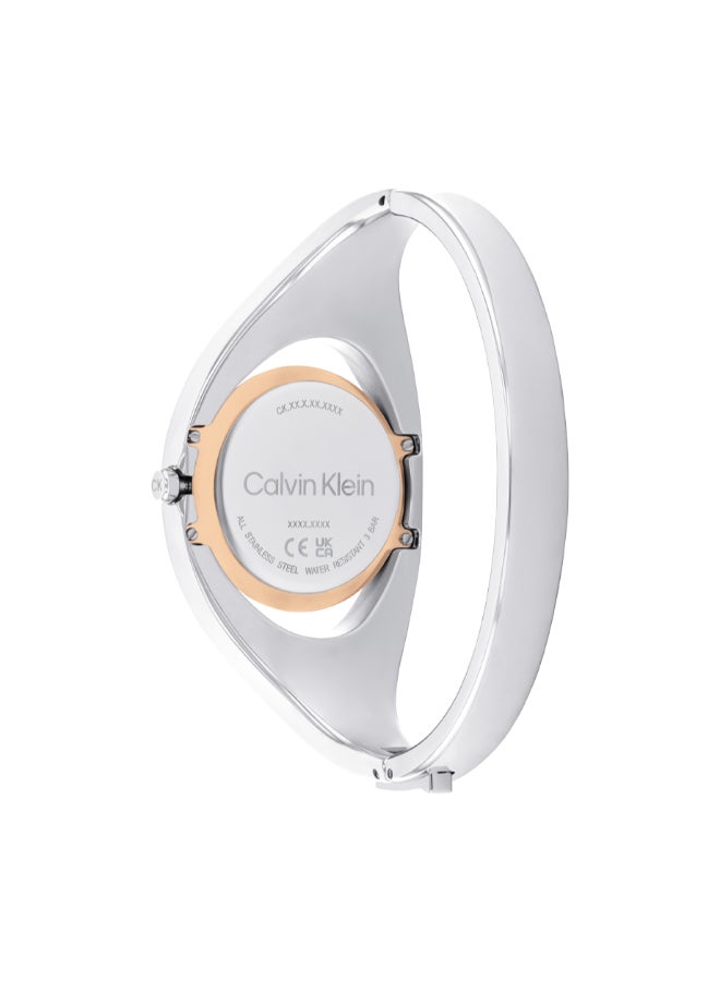 CALVIN KLEIN ساعة يد ستانلس ستيل بعقارب دائرية الشكل للنساء 25200424 - 32.5 ملم - Image 3