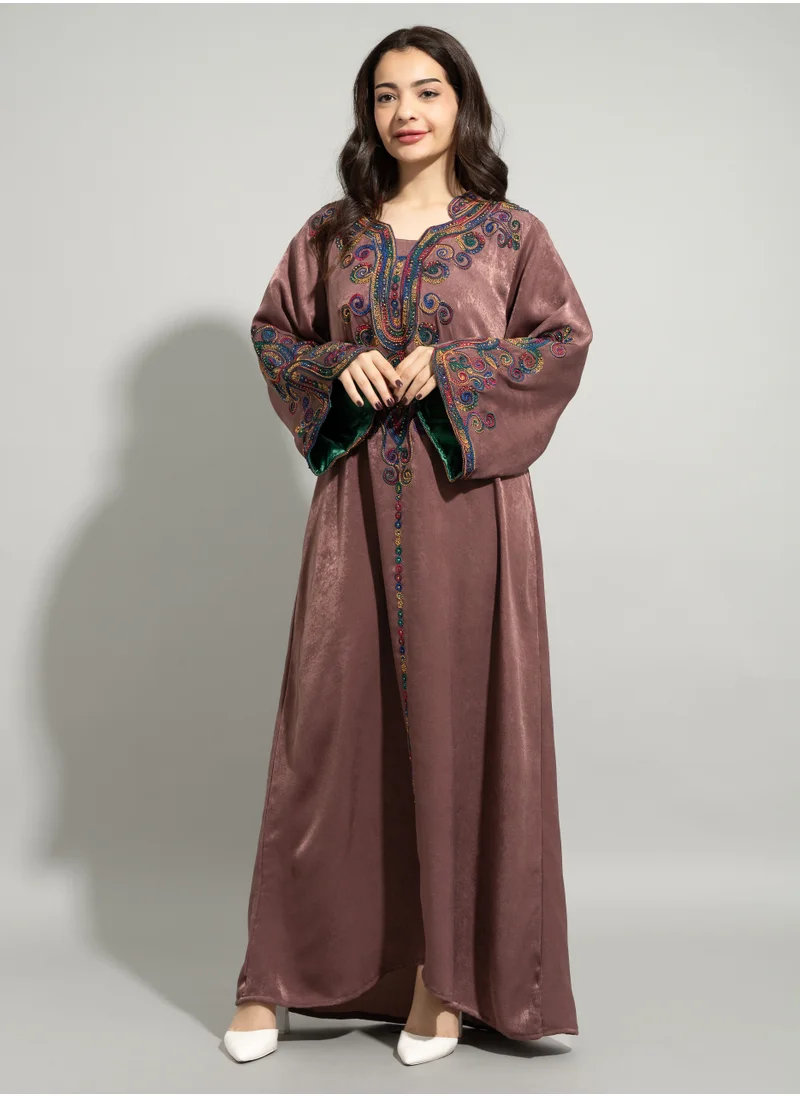 اكسا جلابية انيقة سادة مطرزة IN1637 رمادي