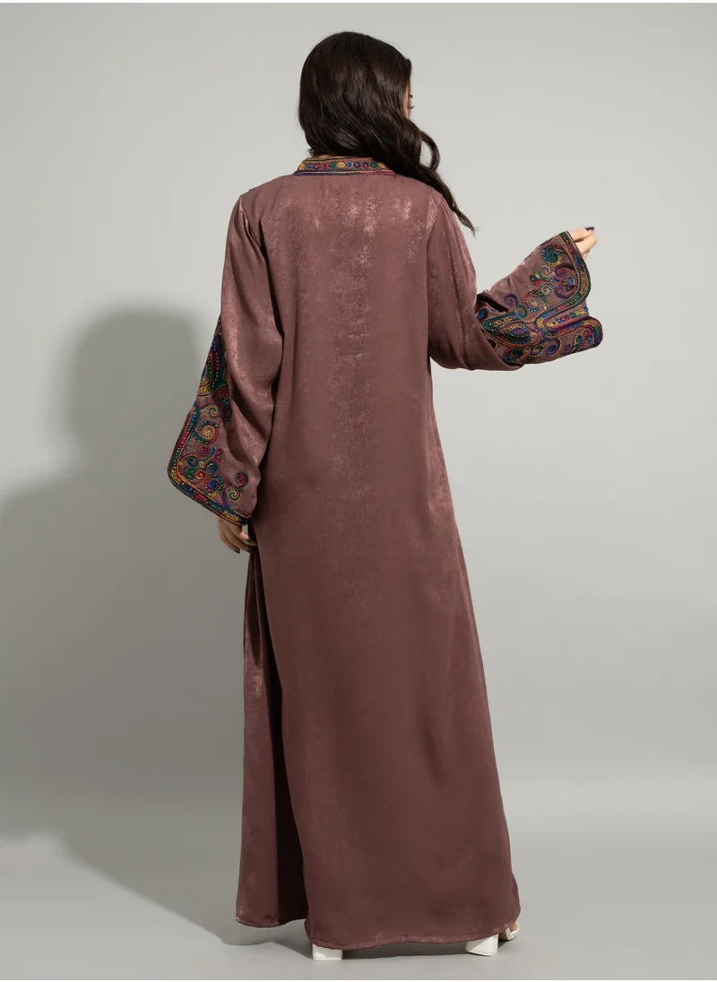 اكسا جلابية انيقة سادة مطرزة IN1637 رمادي