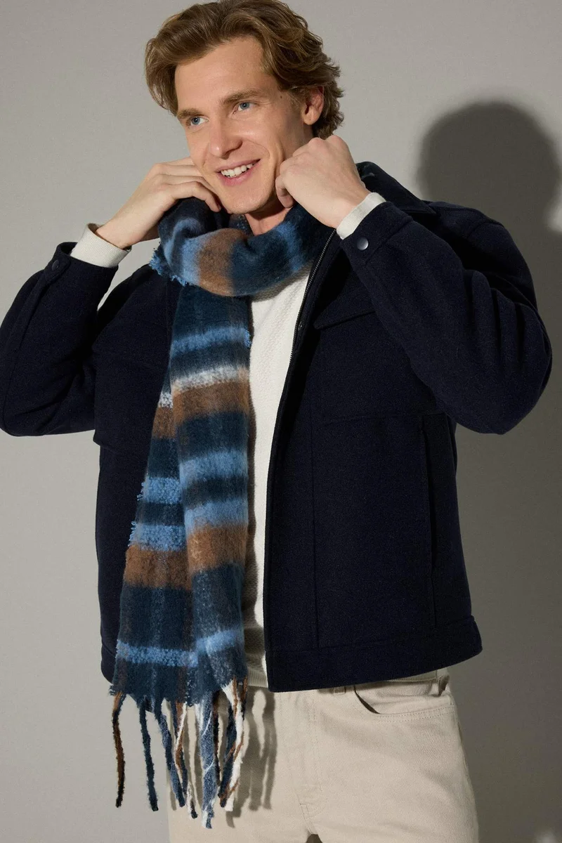 ديفاكتو Man Plaid Neck Scarf