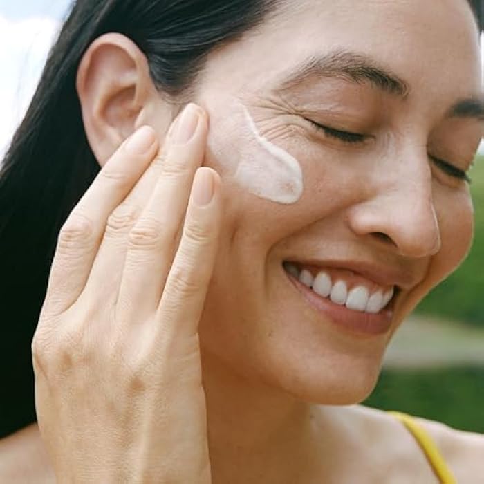 Ursa Major Mountain Glow Natural Face Serum | Vegan Daily Facial Moisturizer | Combat Wrinkles & Sagging Skin | Boost Radiance and Skin Glow | Cruelty-Free & Non-Toxic | For Men & Women | 1.0 ounce - Image 5