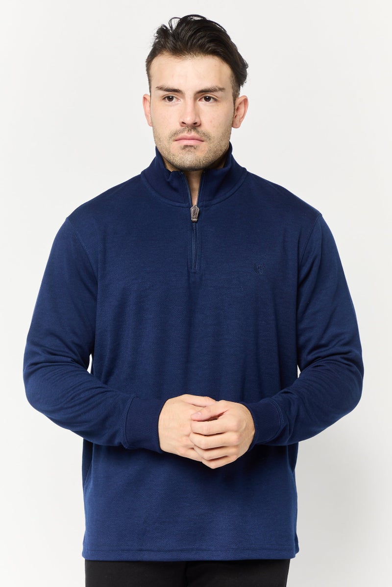 Chaps سويت شيرت للرجال بياقة مزيفة بشعار مطرز، أزرق داكن - Image 1