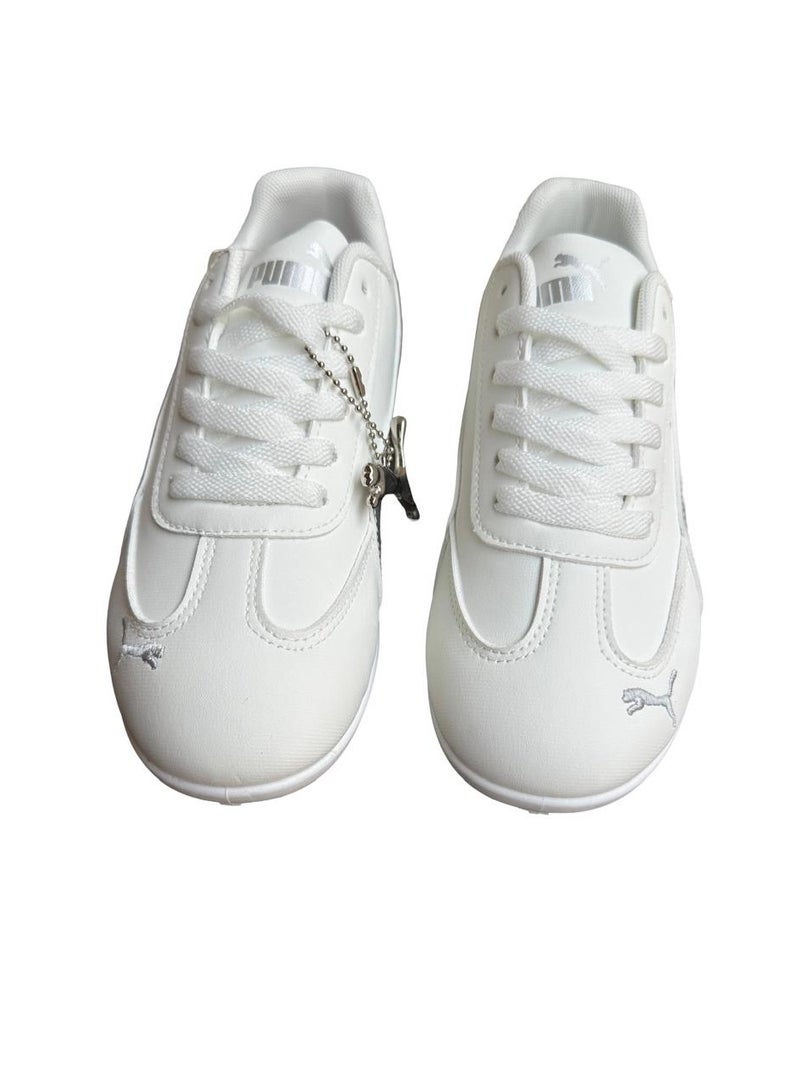 Puma Shoes For Woman - Image 2