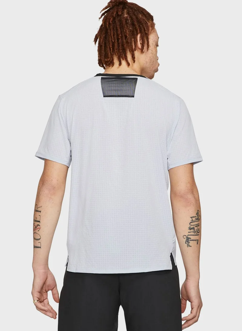 Nike Dri-Fit Trail Rise 365 T-Shirt