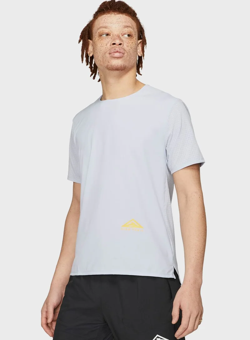 Nike Dri-Fit Trail Rise 365 T-Shirt