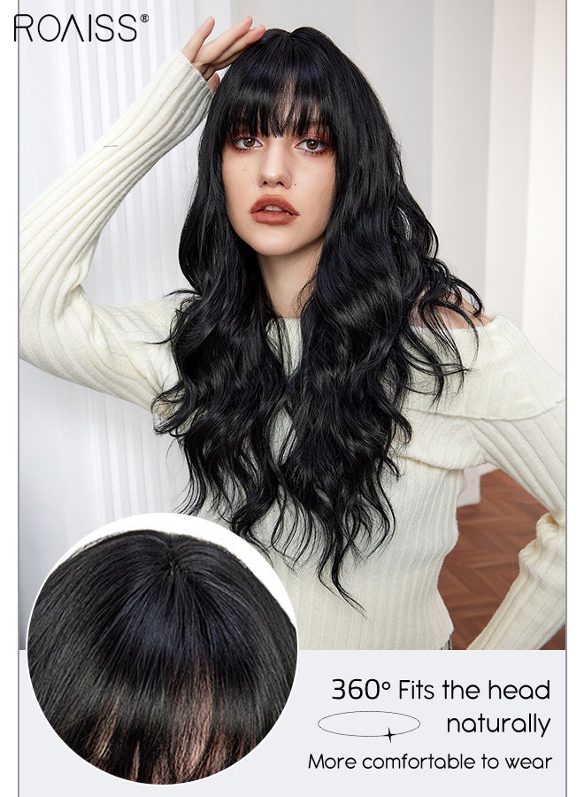 رويس باروكة شعر طويلة مموجة مع غرة للنساء، شعر صناعي ناعم مقاوم للحرارة، شعر مستعار طبيعي منفوش لحفلات الزفاف والتنكر والارتداء اليومي، أسود 68 سم (26.8 بوصة) - Image 4