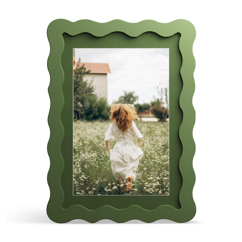 THKRLOF 5x7 Picture Frame with Mat for 4x6, Wavy Edge Wooden Real Glass Photo Frame for Tabletop and Wall Hanging, Green, 1 Pack - Image 1
