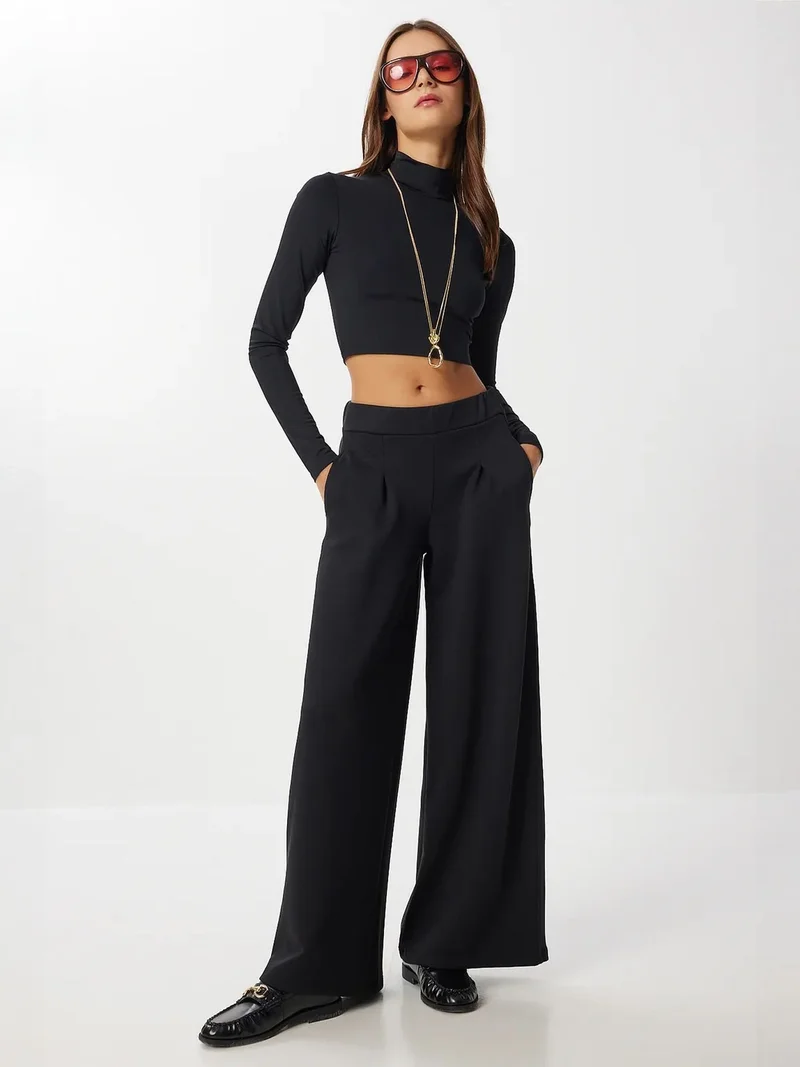 إسطنبول الساحرة ISTANBUL Pleated Straight Leg Sweatpants