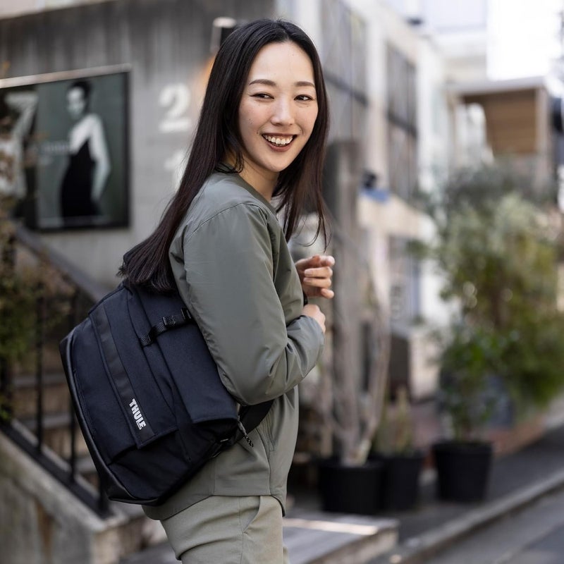 Crossbody shoulder bag for daily commute, premium polyester fabric, classic black, lightweight and water-resistant with adjustable strap - Image 3