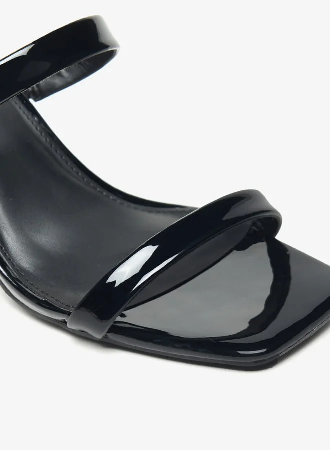 سيليست Women's Slip-On Sandal with Block Heel