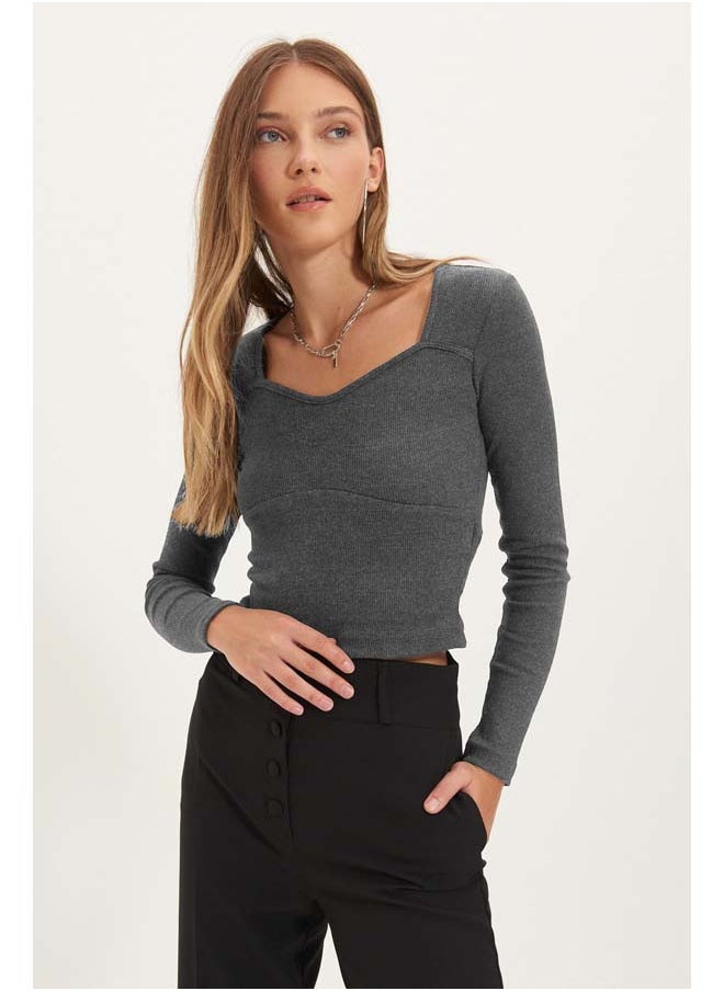 Anthracite Stitching Detailed Fitted Crop Ribbed Stretchy Knitted Blouse TWOAW22BZ0530 - pzsku/ZB78AA8916D0292A1E09FZ/45/_/1737375797/0eb77584-d008-43d6-ba8a-2de473368b9b