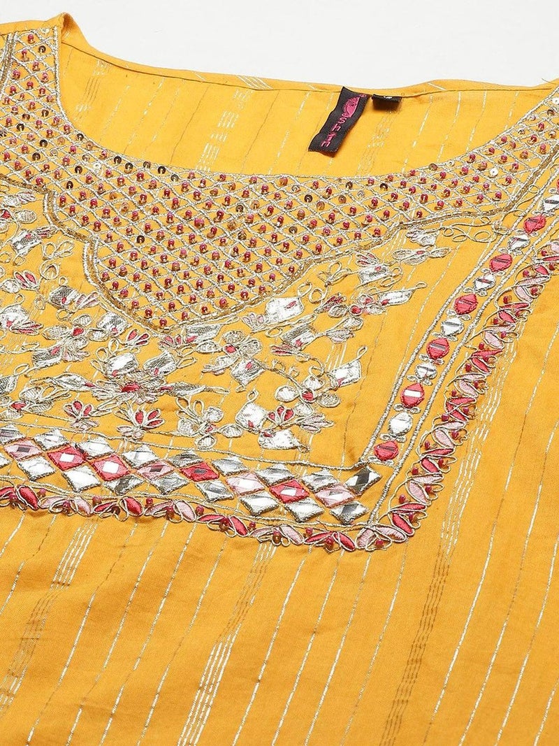 آي شين طقم إيشين مطرز كورتا بقصة عادية مع شالوار ودوباتا - Image 2