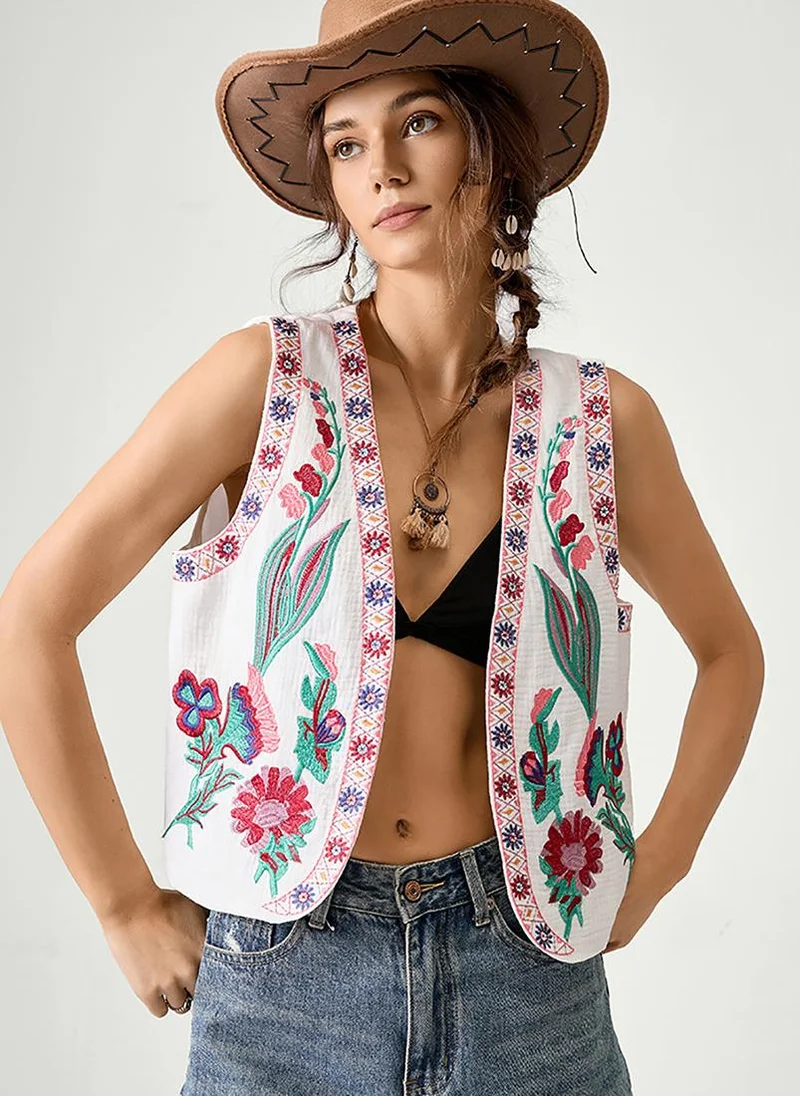 يونيكي White Sleeveless Open Front Jacket