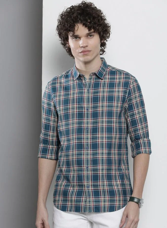 Men Regular Fit Checkered Full Sleeves Cutaway Collar Casual Shirt