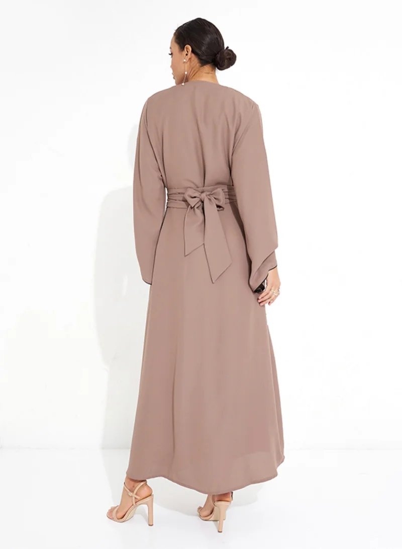 Rosette Abaya Brown Piping Abaya