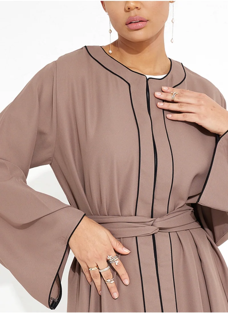 Rosette Abaya Brown Piping Abaya