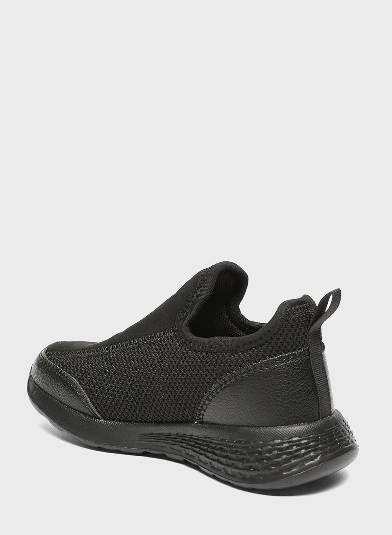 Oaklan by Shoexpress Kids Low Top Slip On Sneakers