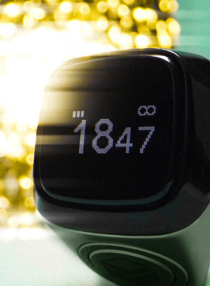 إيكيبلا خاتم iQIBLA الذكي للتسبيح والذكر بشاشة OLED مقاس 0.42 بوصة وخاتم ذكي معدني يعمل بالتطبيق وعداد التسبيح وتقنية تذكير الصلاة وخاتم بلاستيكي مزود بخمسة تذكيرات بأوقات الصلاة وخاتم iQibla الذكي للذكر والذكر M02 وخاتم ذكي معدني طويل مزود ببطارية احتياطية 18 مم وأخضر داكن - Image 4