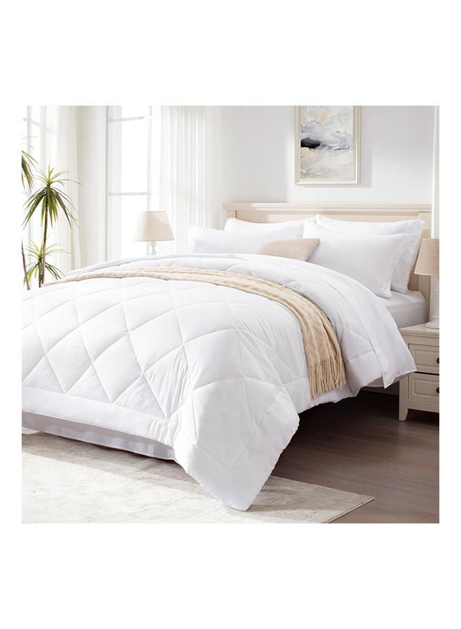 Signoola Diamond Microfiber Heavy Comforter, 4.5 kg ,Set of 1 Comforter (240 cm x 250 cm), Super Soft Double Bed Blanket for Winter White Color .