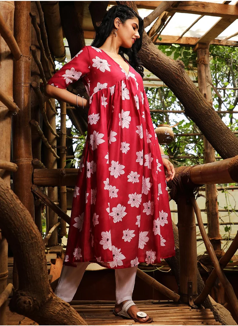 QISSA Women's Crimson Red Water Lilies Kurta With Trousers And Dupatta