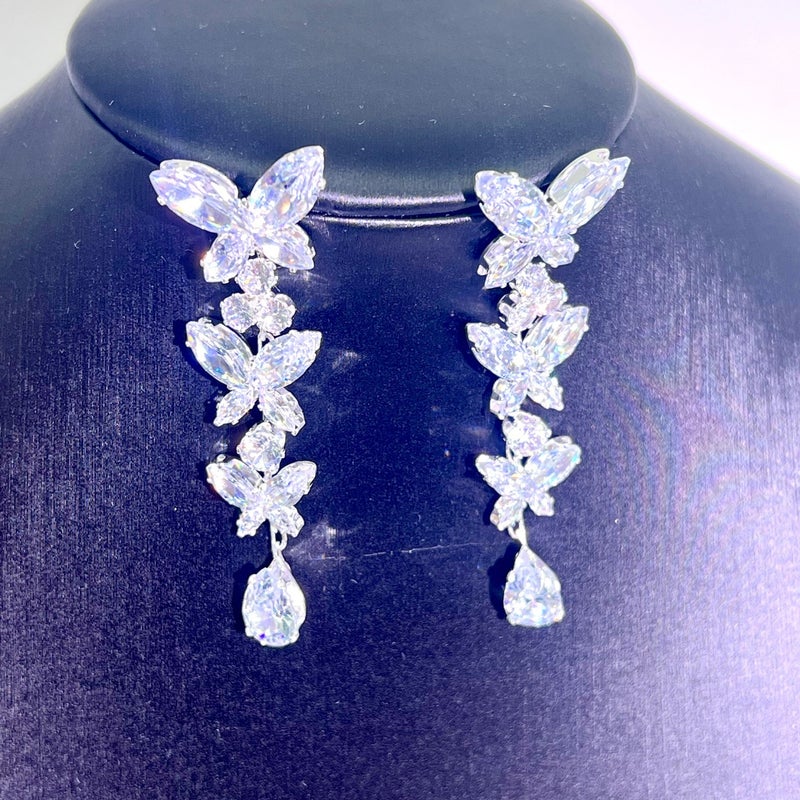 Fashion Zircon Necklace and Earrings Set for Brides, Wedding Dress Accessories, Instagram Style Jewelry - Image 4