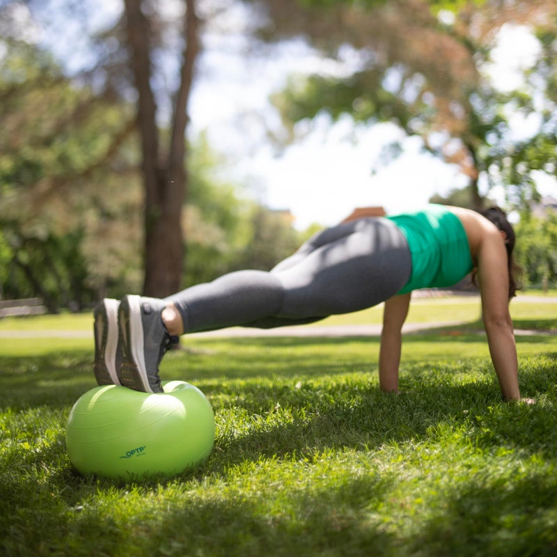 OPTP كرة الحركة الناعمة من OPTP - كرة تمارين وبيلاطس بحجم 12 بوصة لليوغا وثبات الجسم، كرة علاج طبيعي قابلة للنفخ بملمس سهل الإمساك - Image 5