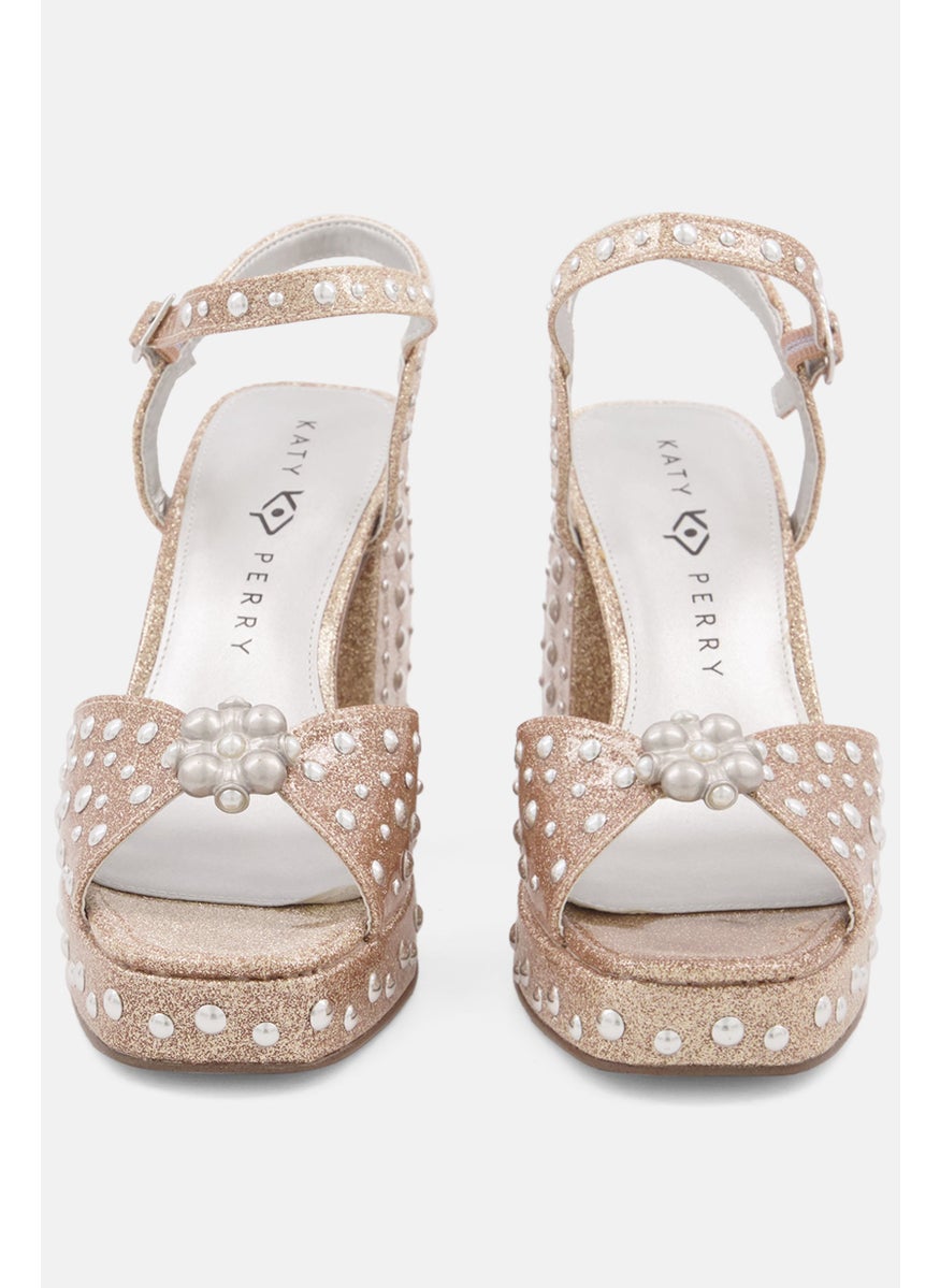Katy Perry Women Medium Adjustable Buckle Open Toe Sandals, Champagne  - Image 3