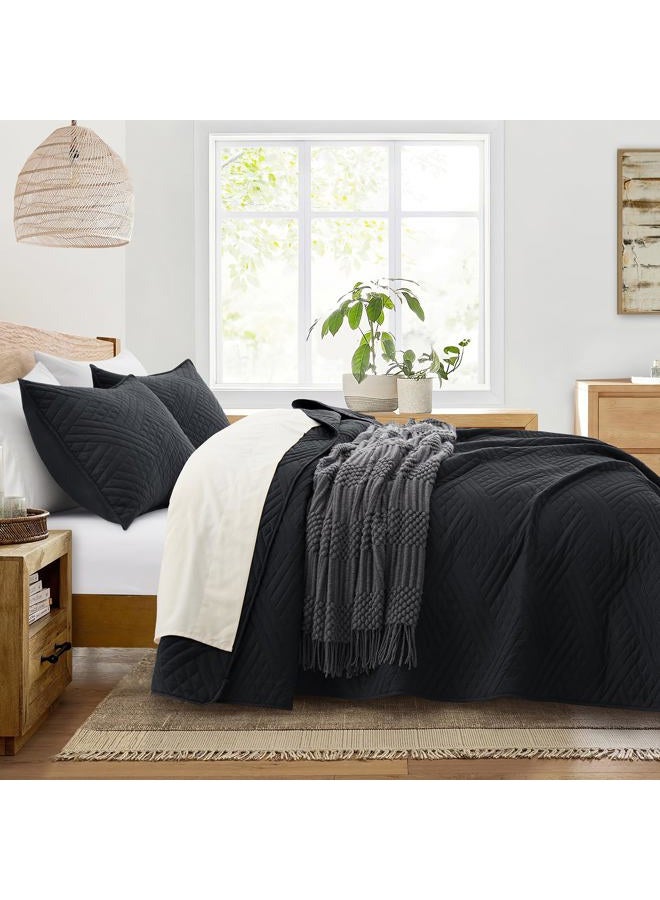 Lavsiry Black Quilt King Size with Striped Pattern, Lightweight Soft Summer Microfiber Bedspread & Coverlet Bedding Set for All Seasons - 3 Piece(1 Quilt, 2 Pillow Shams) - Image 3