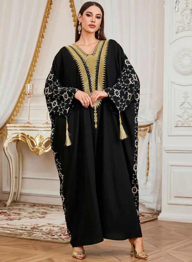 تايك تو Black Batwing Sleeves Embroidered Maxi Jalabiya