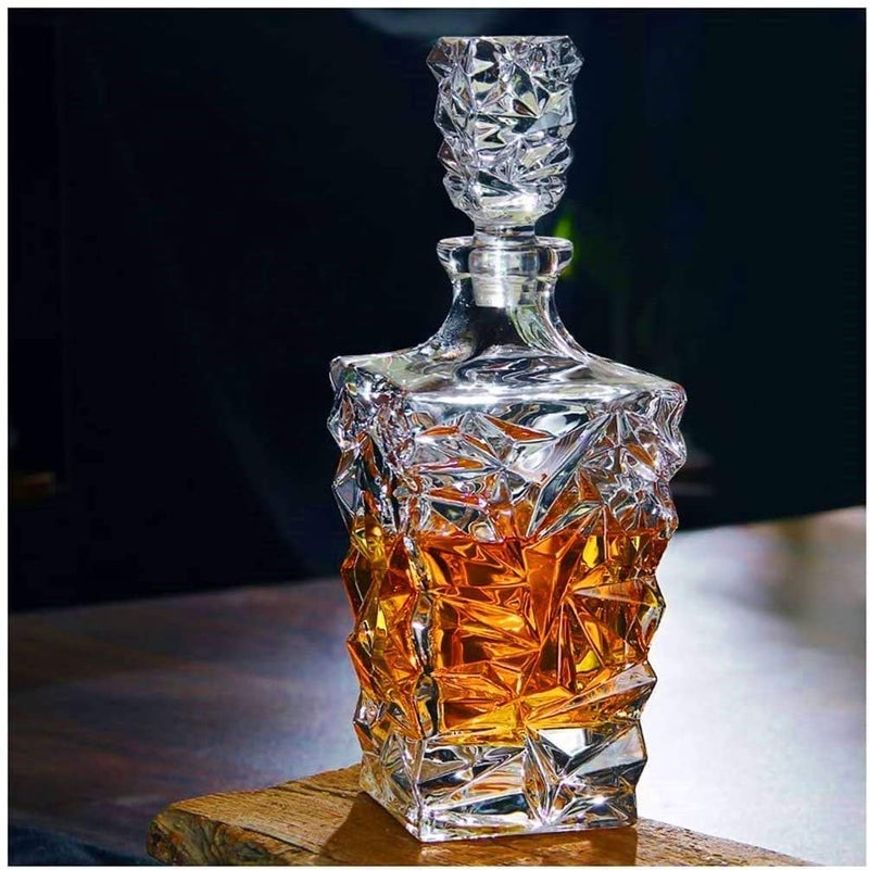 NeWine Newine Decanter for Whiskey, Wine, Alcohol, Rum, Scotch, Liquor, 850 ml, Transparent, Pack of 1, Large Decanter  - Image 1