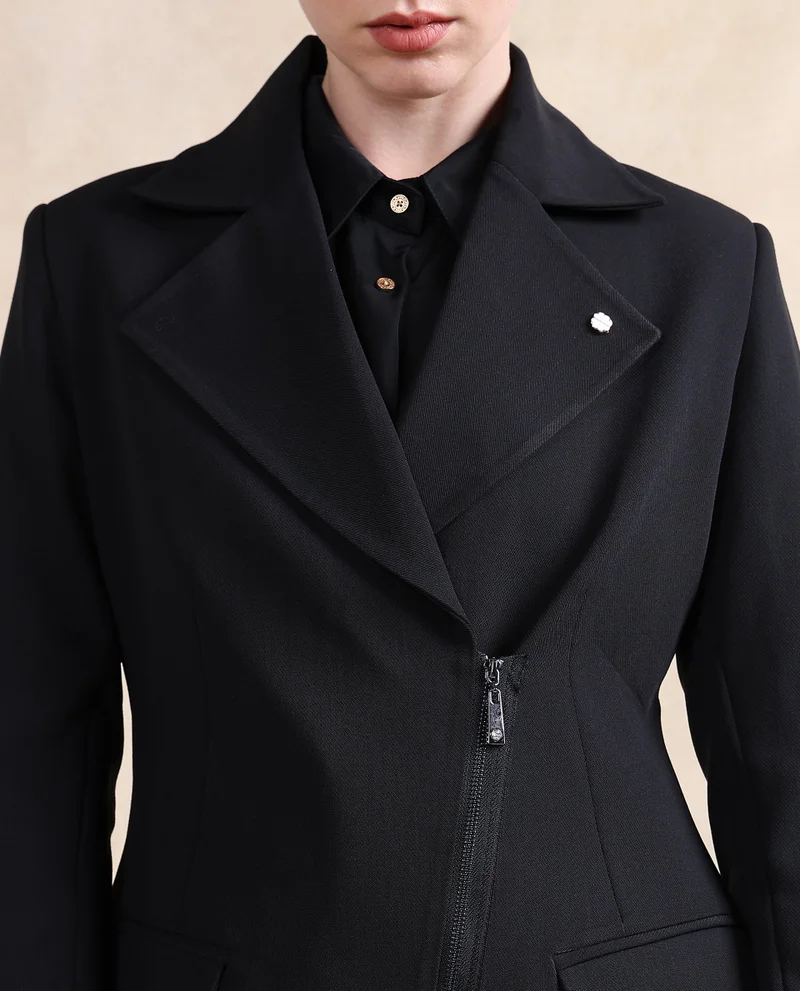 Rareism Rareism Women Versto Black Full Sleeve Lapel Neck Zipper Closure Plain Jacket