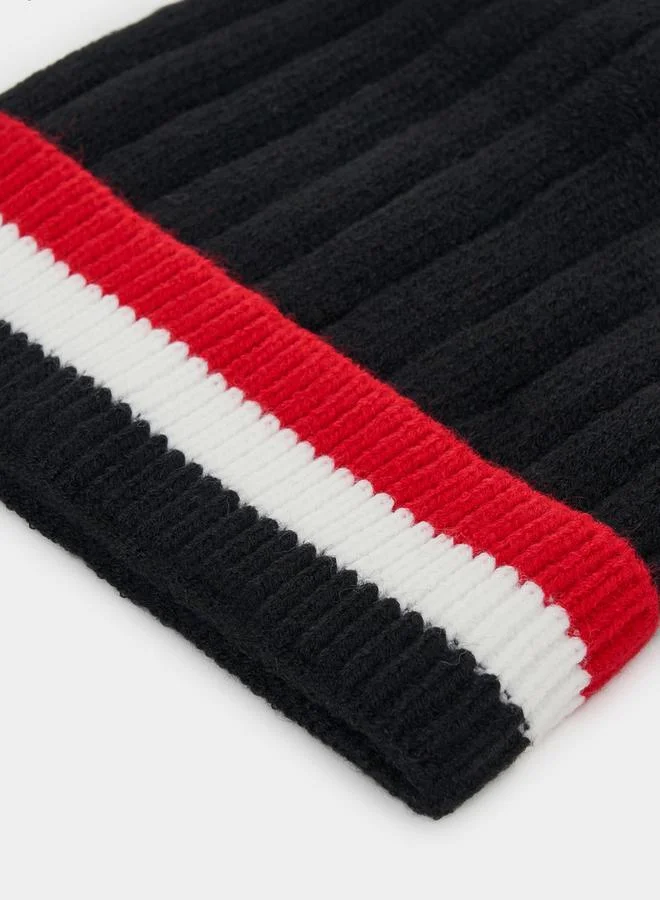 Styli Contrast Detail Knit Beanie